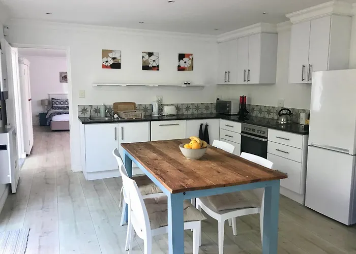 Sunset Beach Living Guesthouse